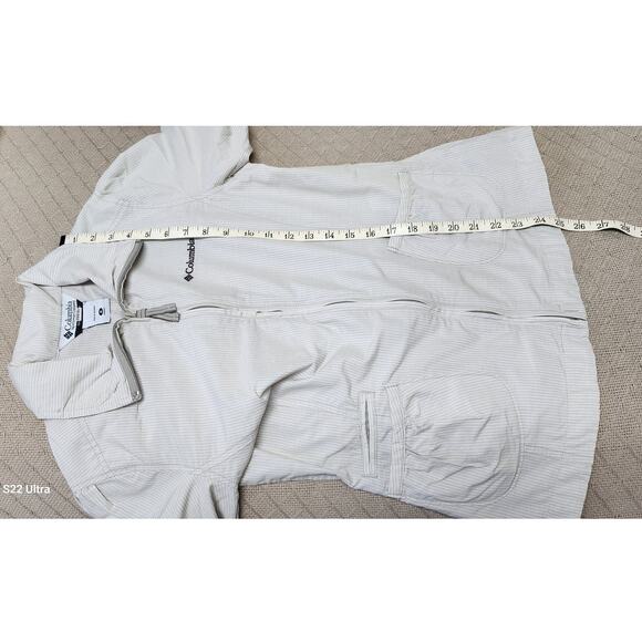 Columbia Omni Shade Lightweight Tan and White striped Women's Jacket Size Medium - Picture 7 of 16